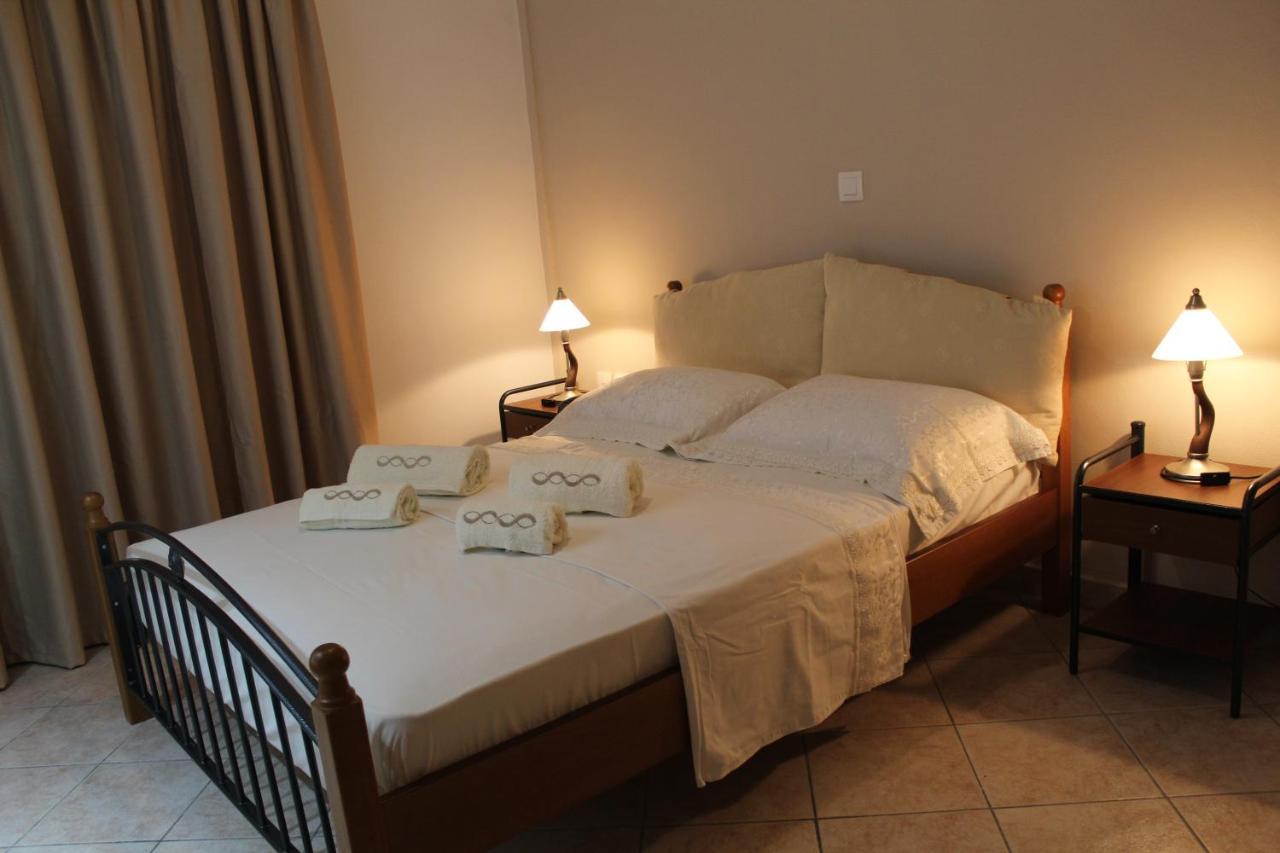 Vakis Apartments 5 Romanon Ngoại thất bức ảnh